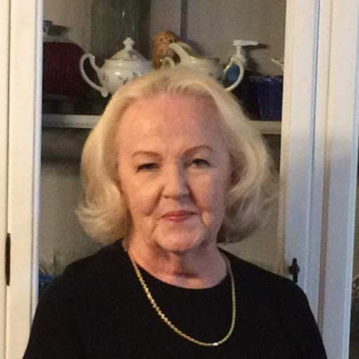 Pamela Knapp Photo 19