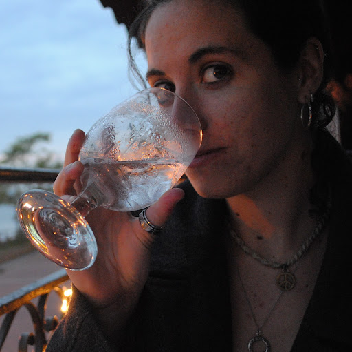 Rachel Hodges Photo 21