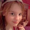 Stephanie Heinz Photo 15