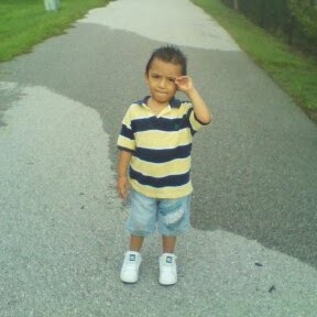 Alexander Perez Photo 12