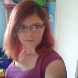 Julia Scherer Photo 20