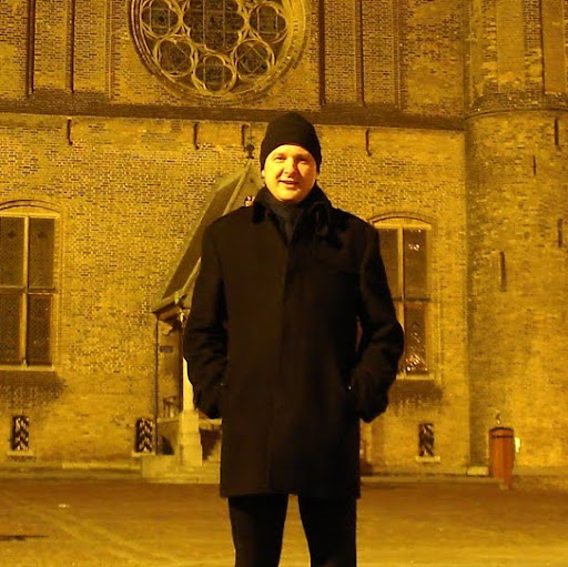 Michael Winter Photo 33