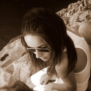 Ana Montes Photo 4