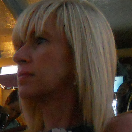 Sally Scott Photo 7