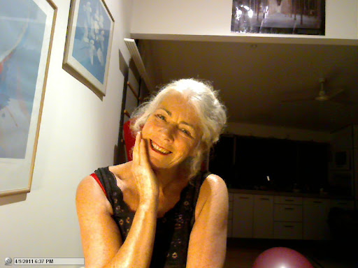 Julie Crow Photo 34