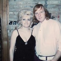Sandy Capps Photo 6