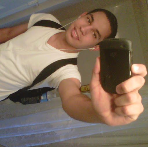 Abraham Martinez Photo 41