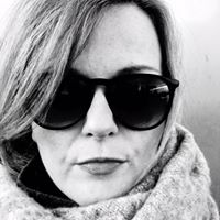 Elizabeth Myles Photo 16