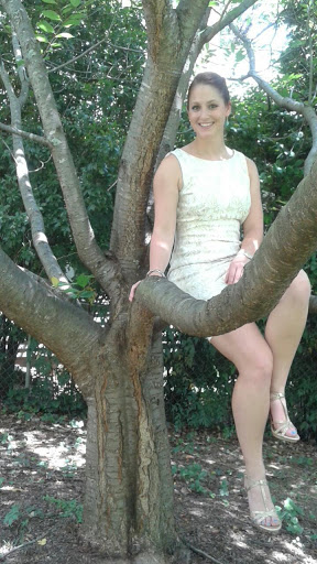 Rachel Long Photo 12