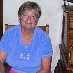 Janet Sawyer Photo 31