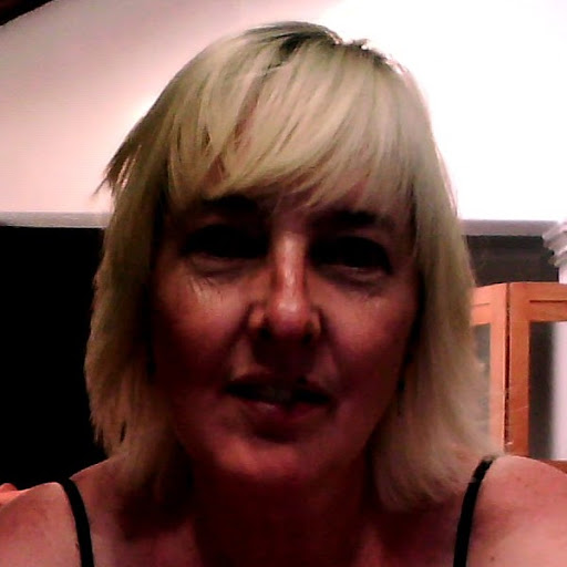 Sharon Richards Photo 24