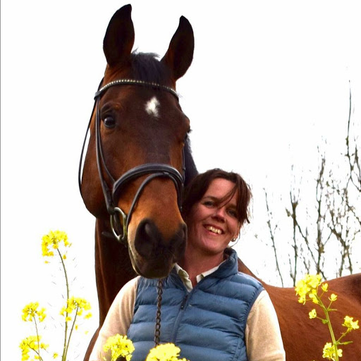 Ellen Stuart Photo 18