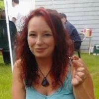 Lisa Holmes Photo 27
