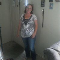 Emily Clements Photo 9