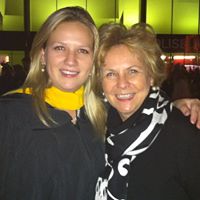 Laurie Ellis Photo 32