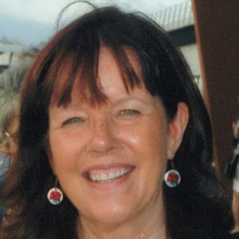 Julie Walton Photo 20