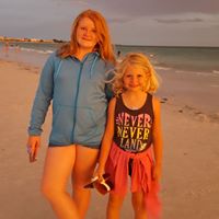 Anna Grimes Photo 20