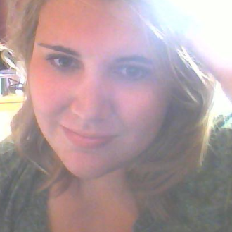 Alyssa White Photo 12