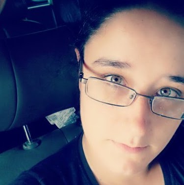 Jennifer Mathis Photo 39
