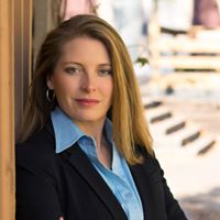 Kathleen Elliott Photo 18