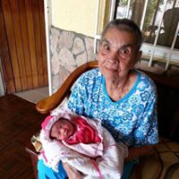 Gladys Robles Photo 19