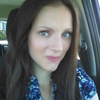 Sara Roberts Photo 23