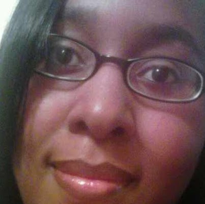 Danielle Young Photo 13