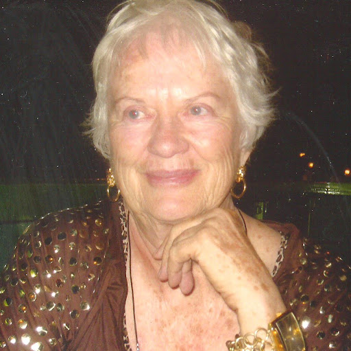 Paula Olsen Photo 10