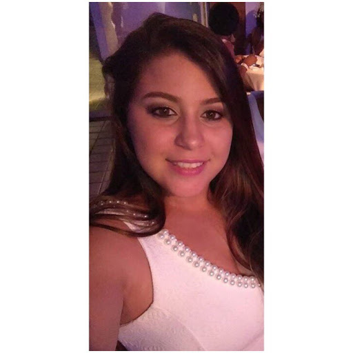 Samantha Machado Photo 18