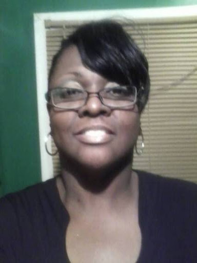 Stephanie Starks Photo 34