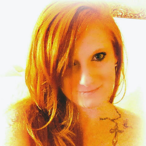 Renee Hall Photo 14