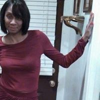 Stephanie Roberson Photo 16