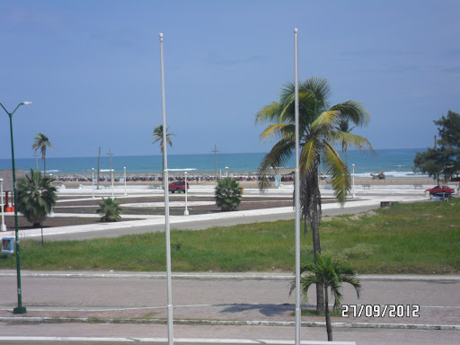 Dulce Gonzalez Photo 27