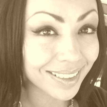 Renee Santos Photo 19
