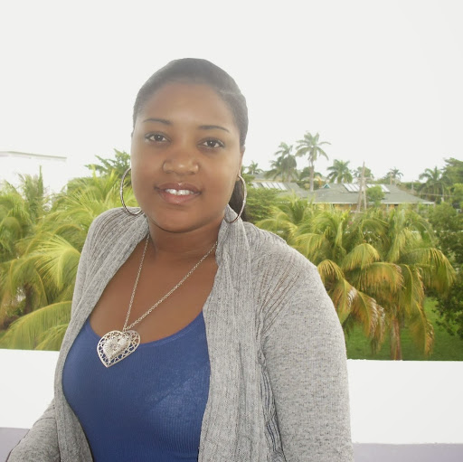 Renee King Photo 22