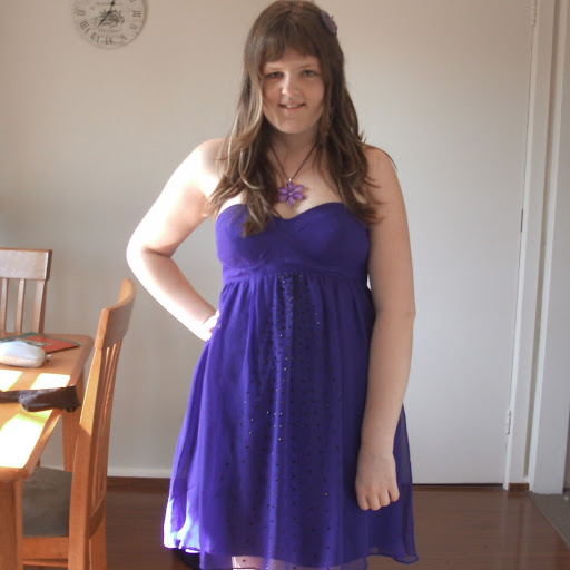 Abbey Robinson Photo 17