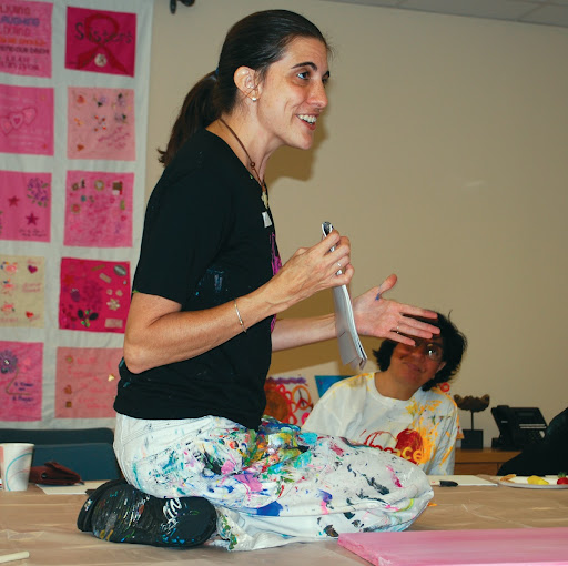 Amy Kinney Photo 15