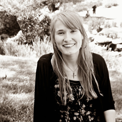 Victoria Watson Photo 34