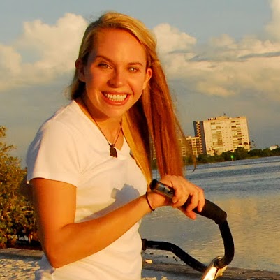 Elizabeth Robison Photo 10