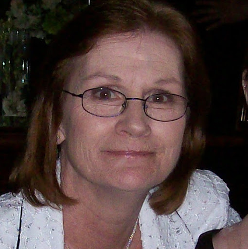 Kathleen Elliott Photo 32