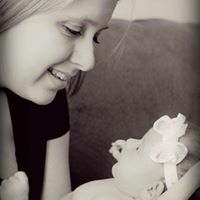 Sara Storch Photo 10