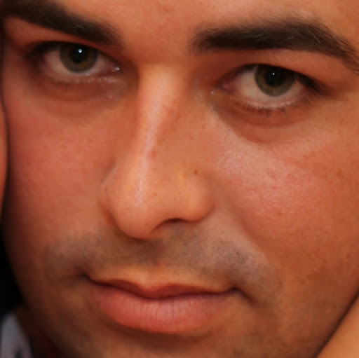 Manuel Bernal Photo 40