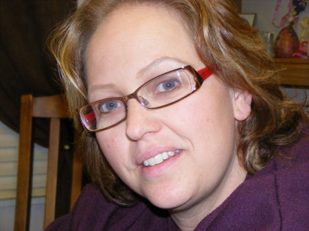 Anna Marshall Photo 14