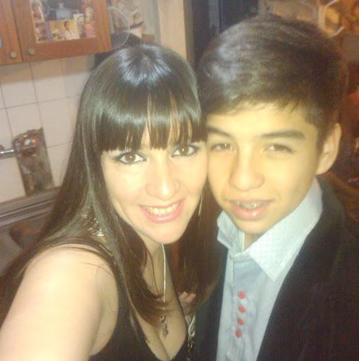 Veronica Varas Photo 14