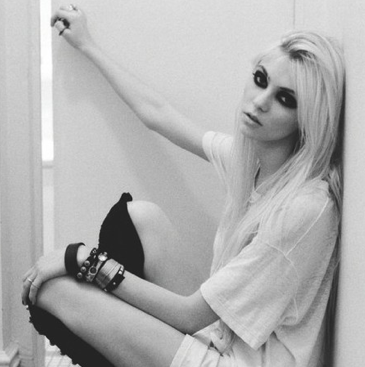 Mandy Potter Photo 13
