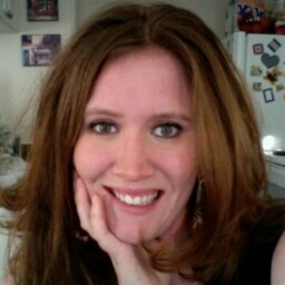 Jennifer Groves Photo 16