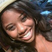 Erika Taylor Photo 21