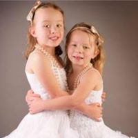 Kirsten Robinson Photo 37