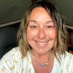 Alison Macdonald Photo 19