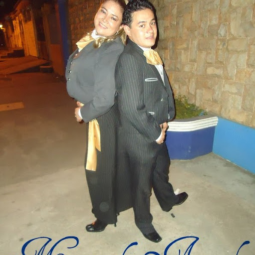Enrique Arce Photo 39